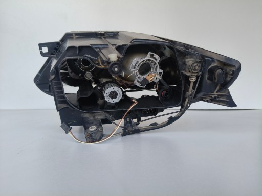 LAMPA FAR DESNA STRANA BMW Z4 E85 E86 REDIZAJN XENON