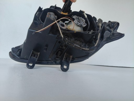 LAMPA FAR DESNA STRANA BMW Z4 E85 E86 REDIZAJN XENON