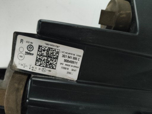 LAMPA FAR DESNA STRANA VW PASSAT B8 3G 3G0 14-