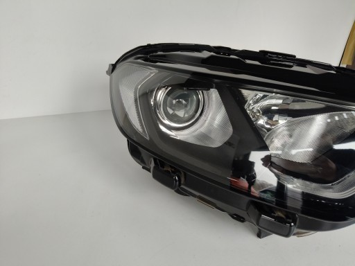 LAMPA FAR DESNA STARIRANA FORD ECOSPORT 17- REDIZAJN STARI TAMNA XENON