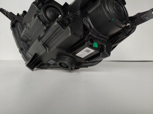 LAMPA FAR DESNA STARIRANA FORD ECOSPORT 17- REDIZAJN STARI TAMNA XENON