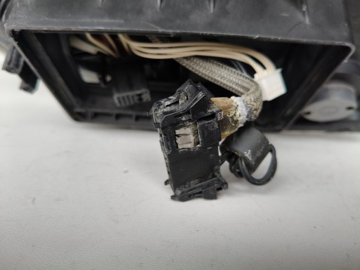 LAMPA FAR LIJEVA STRANA BMW 1 E82 E88 COUPE CABRIO XENON ZAKRETNI LAMPA FAR LIJEVA STRANA BMW 1 E82 E88 COUPE CABRIO XENON ZAKRETNI