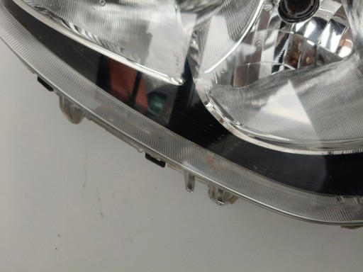 LAMPA FAR DESNA STRANA MITSUBISHI SPACE STAR 13-