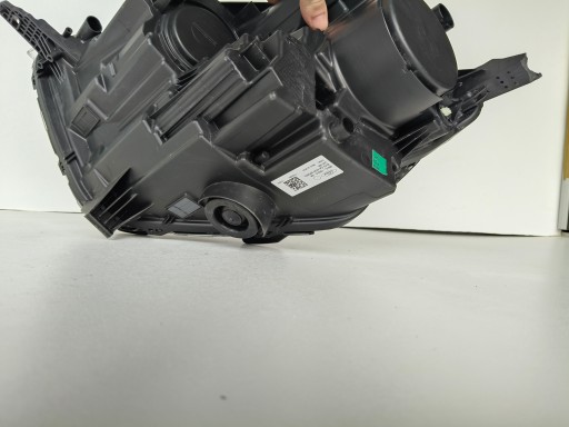LAMPA FAR DESNA STARIRANA FORD ECOSPORT 17- REDIZAJN STARI TAMNA FULL LED