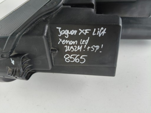 LAMPA FAR DESNA STRANA JAGUAR XF 11-15 REDIZAJN XENON LED NIJE ZAKRETNI