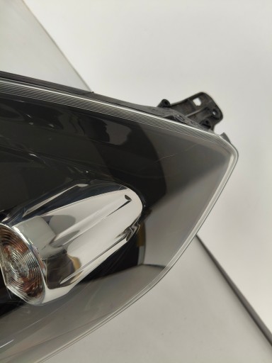 LAMPA FAR LIJEVA STRANA OPEL VECTRA C 05- REDIZAJN XENON