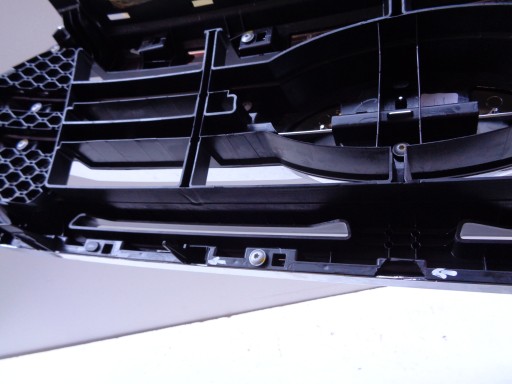 --NO-WA-- MASKA FORD RANGER V 19- NR 3