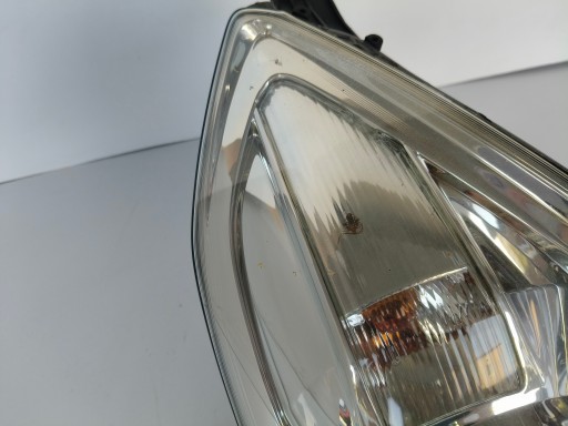 LAMPA FAR DESNA STRANA OPEL VECTRA C 05- REDIZAJN XENON ZAKRETNI