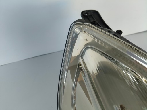 LAMPA FAR DESNA STRANA OPEL VECTRA C 05- REDIZAJN XENON ZAKRETNI