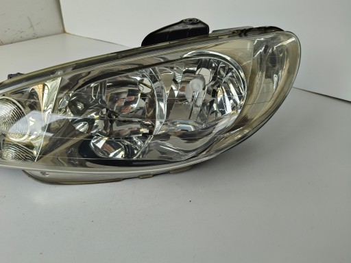 LAMPA FAR LIJEVA STRANA PEUGEOT 206 REDIZAJN LAMPA FAR LIJEVA STRANA PEUGEOT 206 REDIZAJN