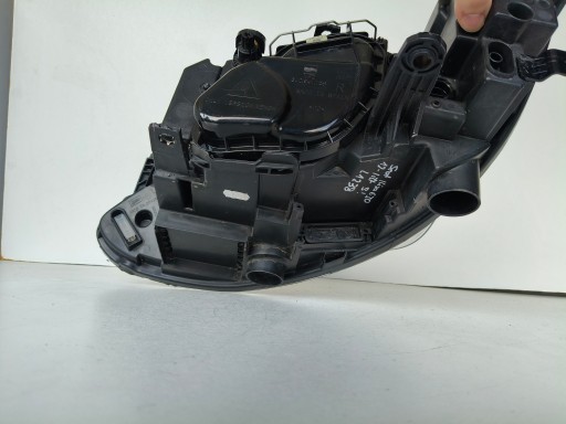 LAMPA FAR DESNA STRANA SEAT IBIZA 6J 6J0 12- REDIZAJN