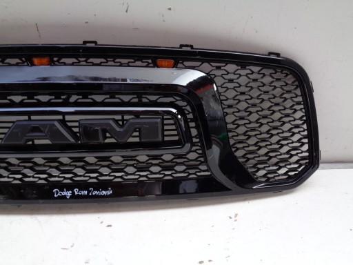 MASKA DODGE RAM 13- MASKA DODGE RAM 13-
