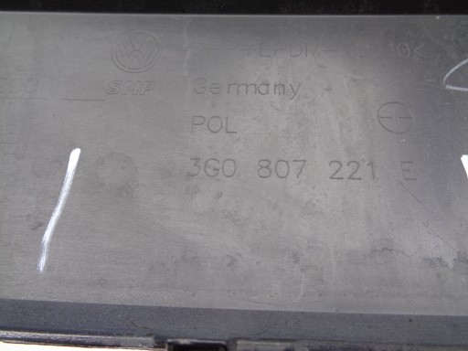BRANIK PREDNJA STRANA VW PASSAT B8 3G 3G0 18- REDIZAJN NR 51530