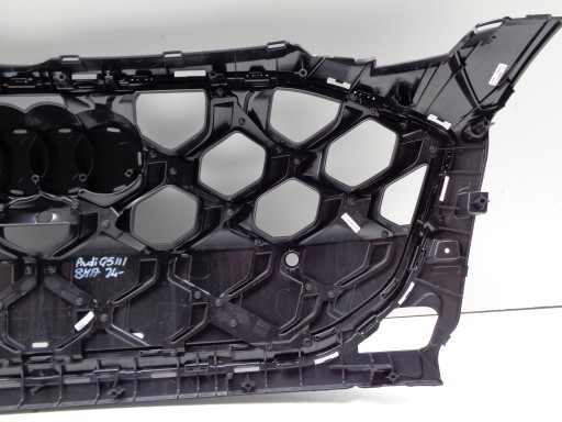 MASKA AUDI Q5 III 8MA 24- S-LINE CRNA MASKA AUDI Q5 III 8MA 24- S-LINE CRNA