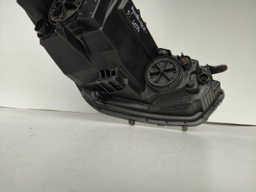 LAMPA FAR LIJEVA STRANA HYUNDAI IX20 10-