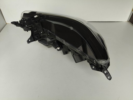 LAMPA FAR DESNA STRANA SUZUKI SX4 S-CROSS 22- FULL LED LAMPA FAR DESNA STRANA SUZUKI SX4 S-CROSS 22- FULL LED