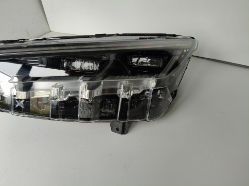 LAMPA FAR LIJEVA STRANA FORD MUSTANG MACH E 21- FULL LED