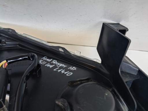LAMPA FAR LIJEVA STRANA FORD RANGER 19- REDIZAJN FULL LED LAMPA FAR LIJEVA STRANA FORD RANGER 19- REDIZAJN FULL LED