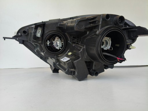 LAMPA FAR DESNA STRANA FORD ECOSPORT 17- REDIZAJN LAMPA FAR DESNA STRANA FORD ECOSPORT 17- REDIZAJN