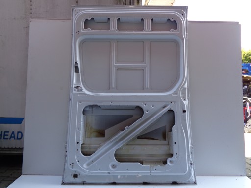 VRATA DESNA  ZADNJA BOČNA MERCEDES SPRINTER W910 18- NR 52047