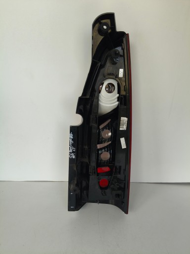 LAMPA FAR LIJEVA STRANA ZADNJA ISPOD GEPEKA CITROEN BERLINGO 08- LAMPA FAR LIJEVA STRANA ZADNJA ISPOD GEPEKA CITROEN BERLINGO 08-