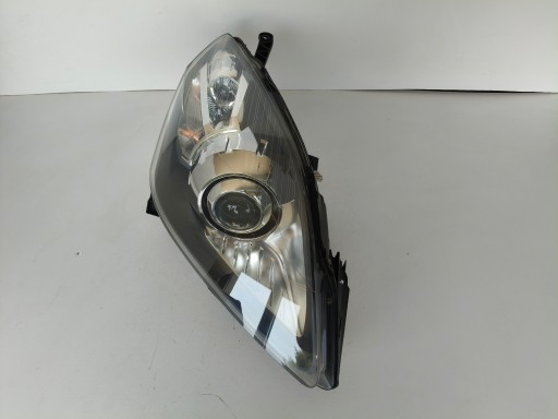 LAMPA FAR DESNA STRANA OPEL ZAFIRA B XENON LAMPA FAR DESNA STRANA OPEL ZAFIRA B XENON
