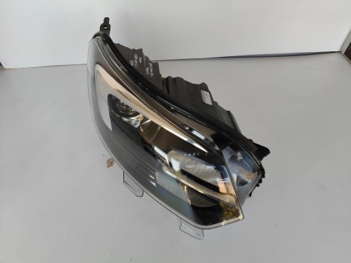 LAMPA FAR DESNA STRANA OPEL VIVARO C ZAFIRA D 19- XENON LAMPA FAR DESNA STRANA OPEL VIVARO C ZAFIRA D 19- XENON