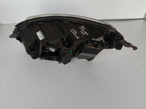 LAMPA FAR DESNA STRANA OPEL VIVARO C ZAFIRA D 19- XENON LAMPA FAR DESNA STRANA OPEL VIVARO C ZAFIRA D 19- XENON