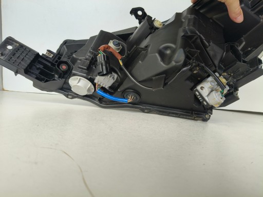LAMPA FAR DESNA STRANA SUBARU FORESTER V 19- FULL LED LAMPA FAR DESNA STRANA SUBARU FORESTER V 19- FULL LED
