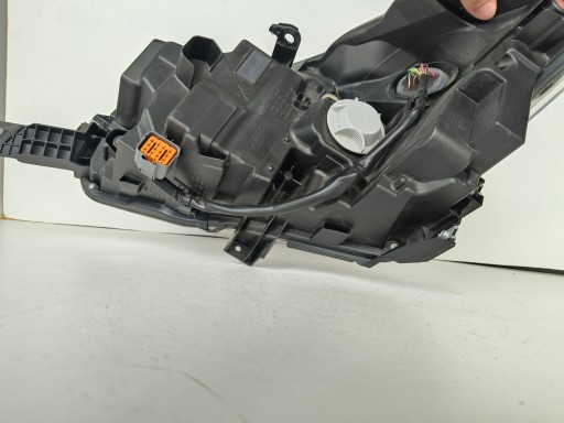 LAMPA FAR DESNA STRANA SUBARU OUTBACK 22- REDIZAJN FULL LED LAMPA FAR DESNA STRANA SUBARU OUTBACK 22- REDIZAJN FULL LED