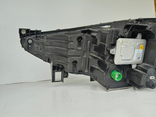 LAMPA FAR DESNA STRANA ALFA ROMEO STELVIO 16- XENON LED