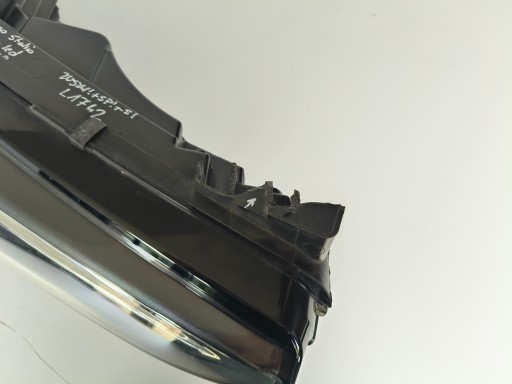 LAMPA FAR DESNA STRANA ALFA ROMEO STELVIO 16- XENON LED
