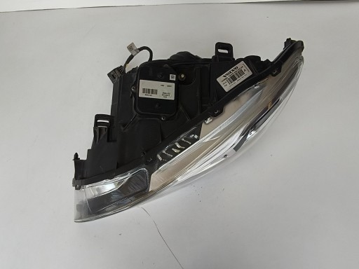 LAMPA FAR LIJEVA STRANA VOLVO V60 S60 13- REDIZAJN XENON ZAKRETNI LAMPA FAR LIJEVA STRANA VOLVO V60 S60 13- REDIZAJN XENON ZAKRETNI