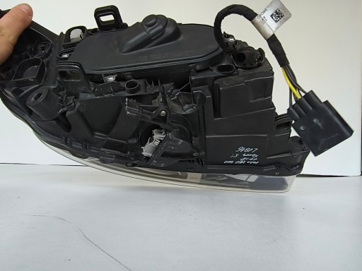 LAMPA FAR LIJEVA STRANA VOLVO V60 S60 13- REDIZAJN XENON ZAKRETNI LAMPA FAR LIJEVA STRANA VOLVO V60 S60 13- REDIZAJN XENON ZAKRETNI