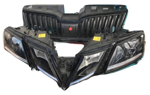 SKODA OCTAVIA III REDIZAJN LAMPE FAROVI FULL LED LIJEVA STRANA DESNA