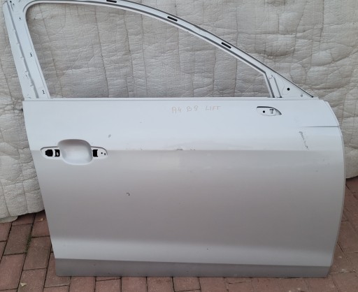 AUDI A4 8W0 B9 REDIZAJN 19-23 VRATA DESNA ILI LIJEVA