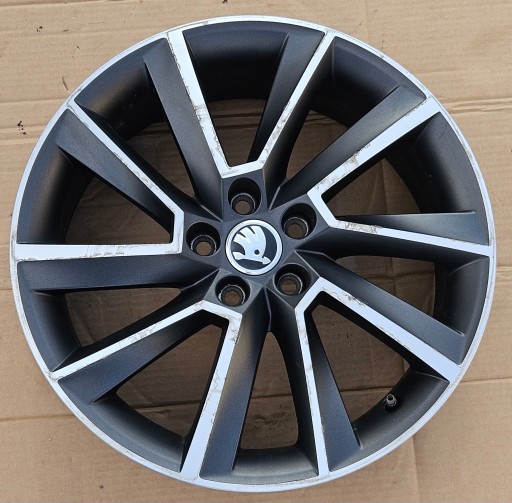 SKODA SCALA ALU FELGA 6.5JX17 ET40 657601025D