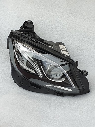 MERCEDES E-KLASA MULTIBEAM LED DESNA STRANA A2139067606