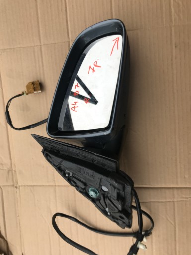 AUDI A4 B7 04-07 RETROVIZOR DESNA 7 PINOVA