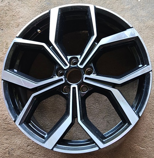 VW POLO VI GTI ALU FELGA 7.5JX18 ET51 2G0601025AQ