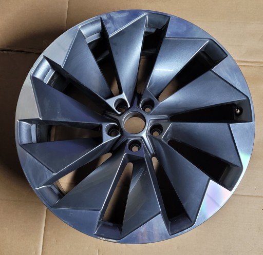 SKODA ENYAQ ALU FELGA 9,0JX21H2 ET42 5LA601025BM