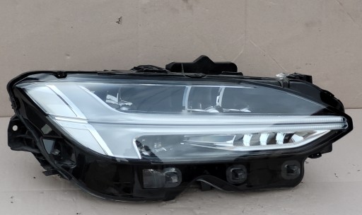 VOLVO S90 V90 II LAMPA FAR DESNA STRANA FULL LED 31655139