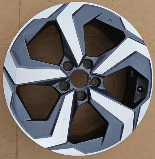 NISSAN QASHQAI J12 ALU FELGA 18X7.5J ET45 MA16