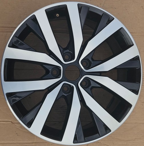 VW T5 T6 MULTIVAN ALU FELGA 8JX18H2 ET50 7E0601025H