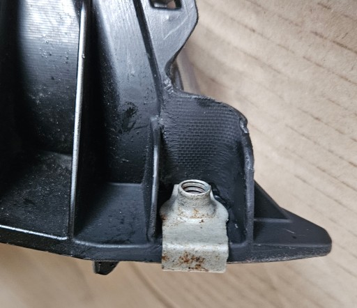 FORD MUSTANG V 09-12 LAMPA FAR LIJEVA STRANA AR33-13006-AG + DESNA AR33-13005-BD