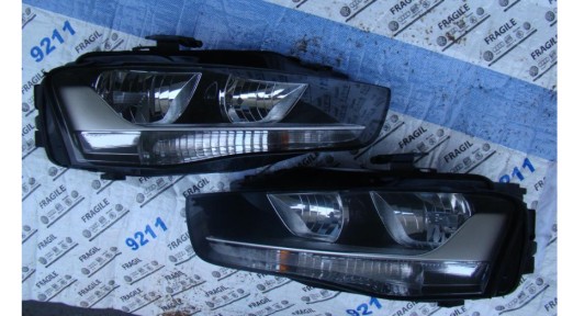 AUDI A4 8K0 12-15 REDIZAJN LAMPA FAR LIJEVA STRANA I DESNA KOMPLET