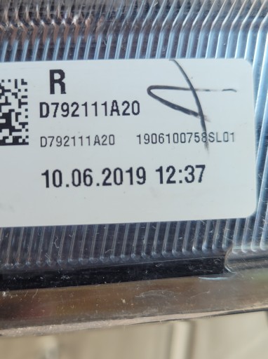 HYUNDAI TUCSON III REDIZAJN 18-20 LED LAMPA FAR DESNA STRANA HYUNDAI TUCSON III REDIZAJN 18-20 LED LAMPA FAR DESNA STRANA