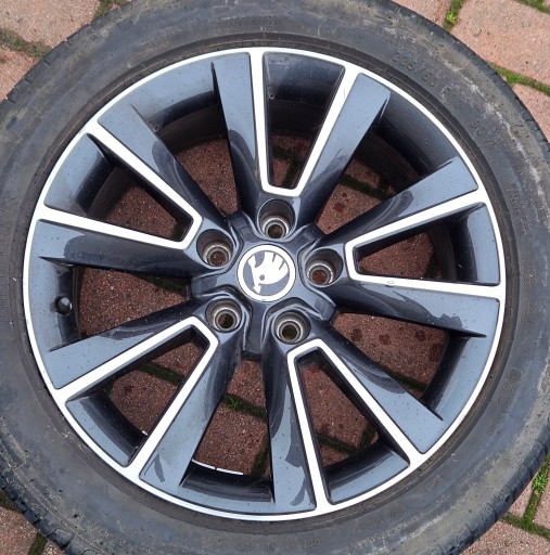 SKODA YETI FELGE ALU FELGA 5X112 5L0601025F SKODA YETI FELGE ALU FELGA 5X112 5L0601025F