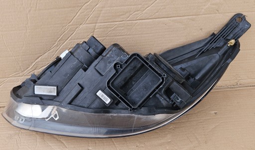 FORD FOCUS MK3 REDIZAJN 14-18 LAMPA FAR DESNA STRANA F1EB-13W029-A