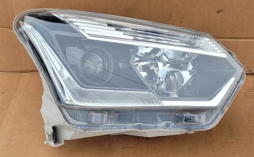 ISUZU D-MAX REDIZAJN 16-19 LAMPA FAR DESNA STRANA OBIČNA Z LED